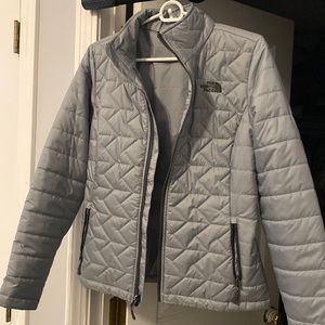 Women’s small NWOT north face coat